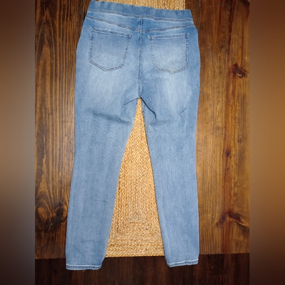 🙂Wonderly Distressed Denim Pull On Super Skinny Jeans Size 12 - Picture 7 of 13